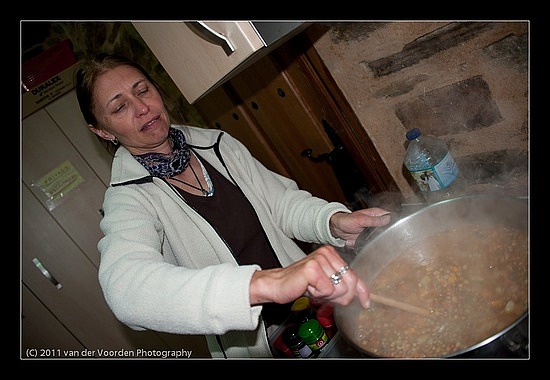 Sabine beim Kochen