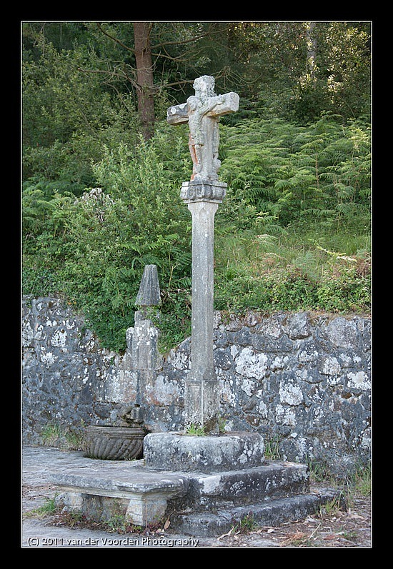 Galicisches Kreuz in Morquintián
