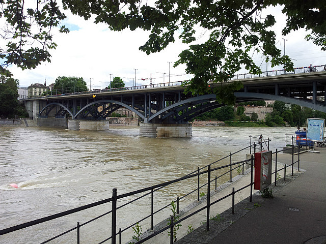 Mittlere Rheinbrücke