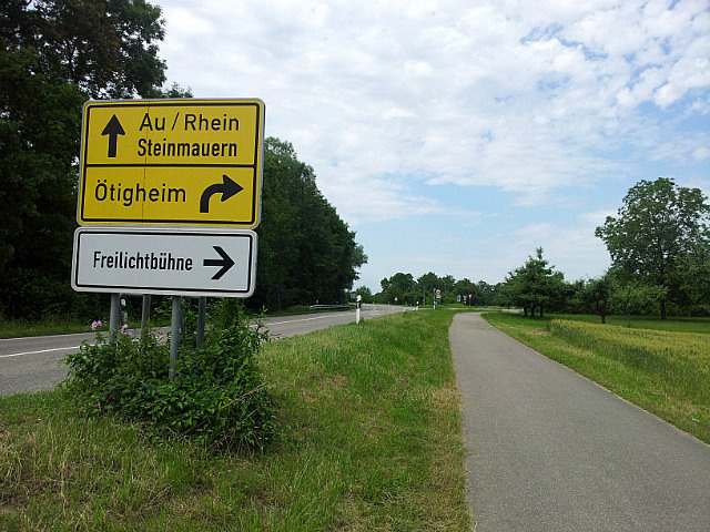 Zur Freilichtbühne Ötigheim