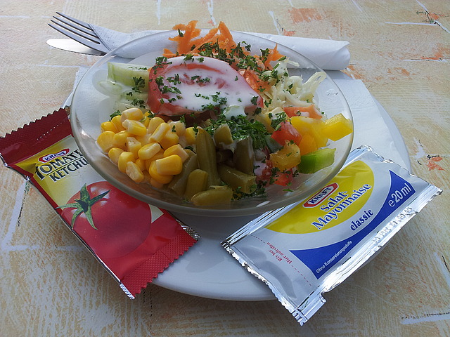 Salat rot-weiß